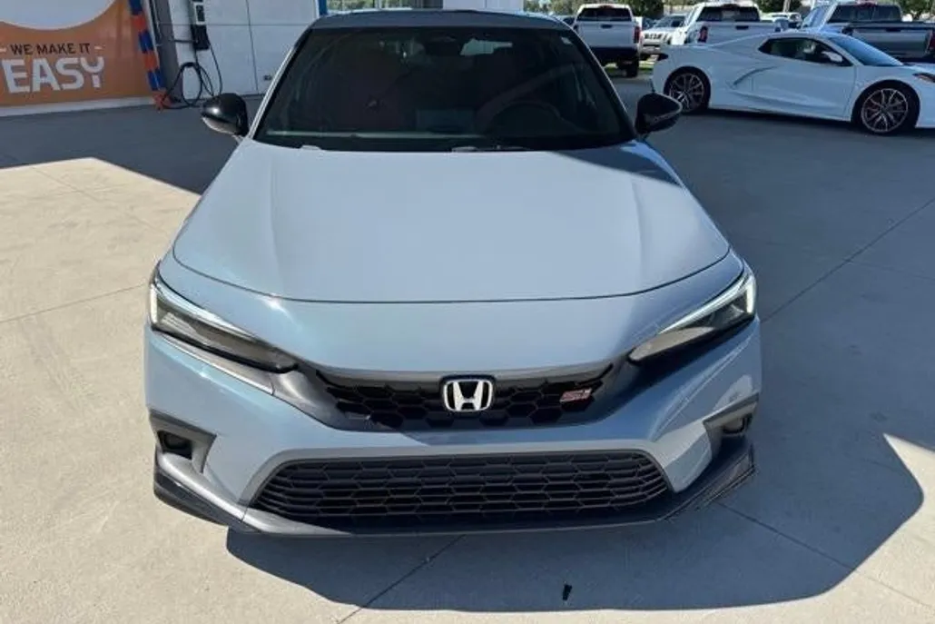 2022 Honda Civic Si photo 1