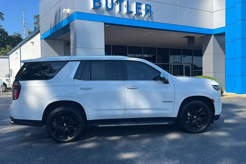 2021 Chevrolet Tahoe Premier photo 1