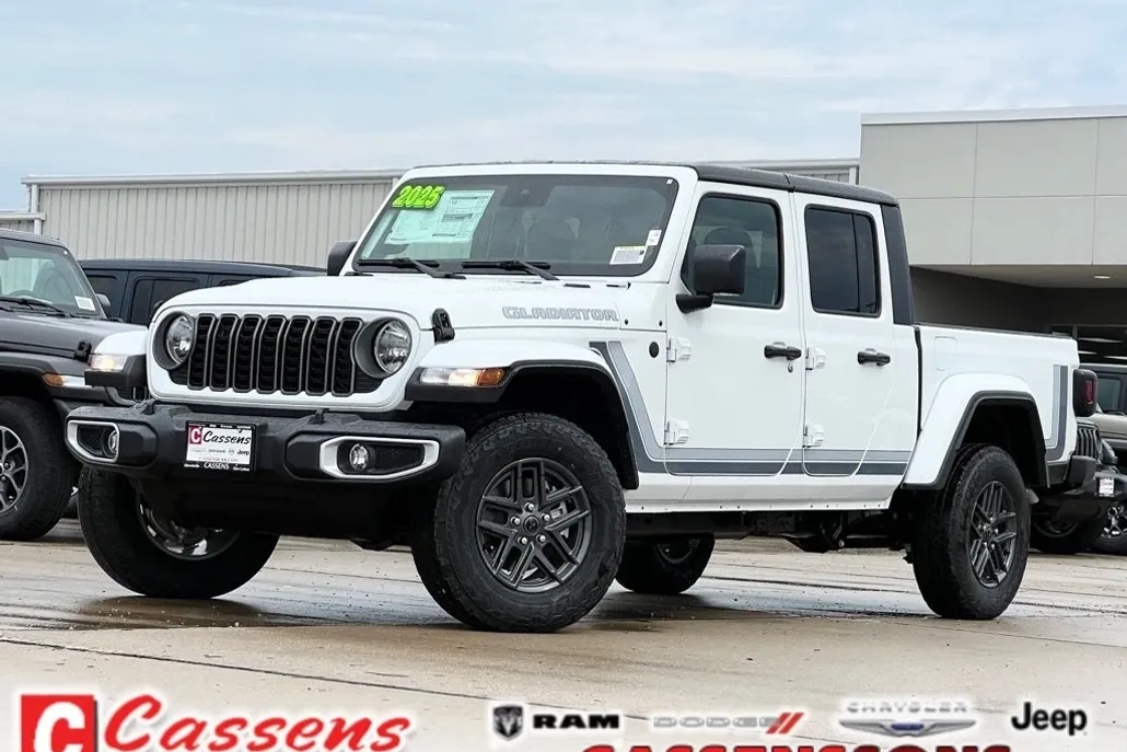2025 Jeep Gladiator Sport photo 1