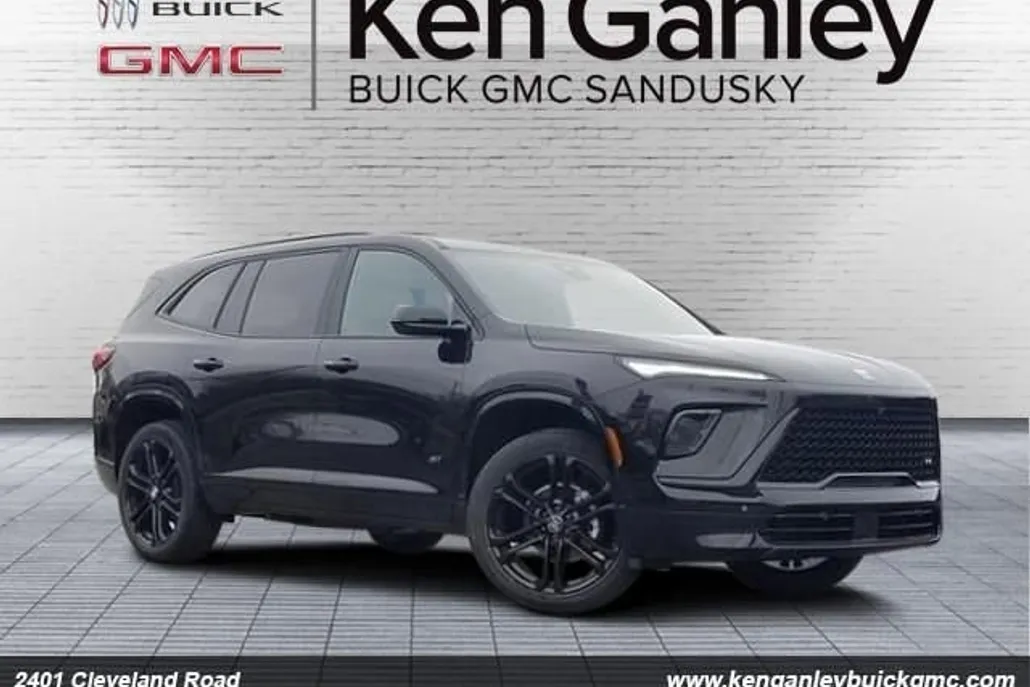 2025 Buick Enclave Sport Touring photo 1