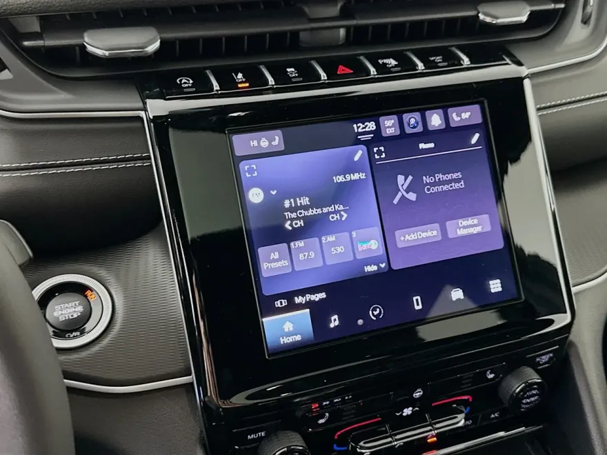 2025 Jeep Grand Cherokee Altitude X photo 35