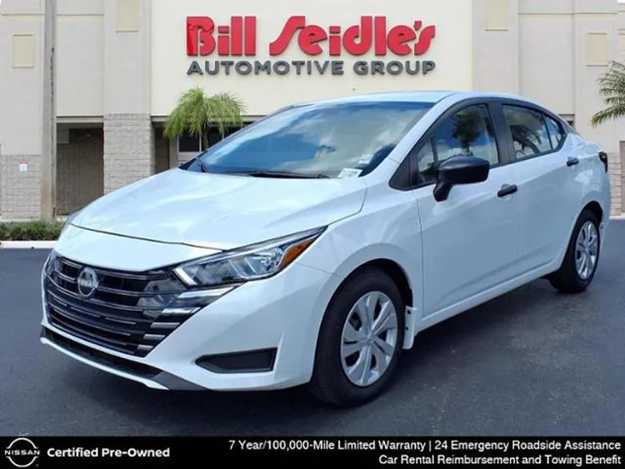 2024 Nissan Versa 1.6 S photo 1