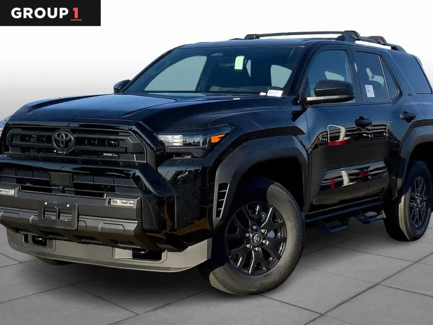 2025 Toyota 4Runner SR5 4x4 Double Cab photo 1