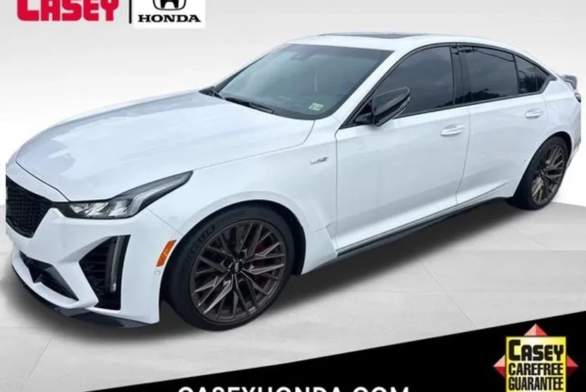 2022 Cadillac CT5 V photo 1