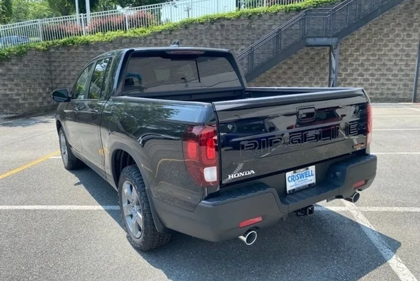 2025 Honda Ridgeline TrailSport photo 1