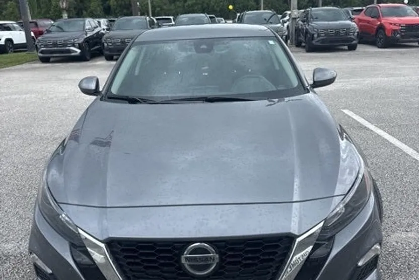 2022 Nissan Altima 2.5 S photo 1