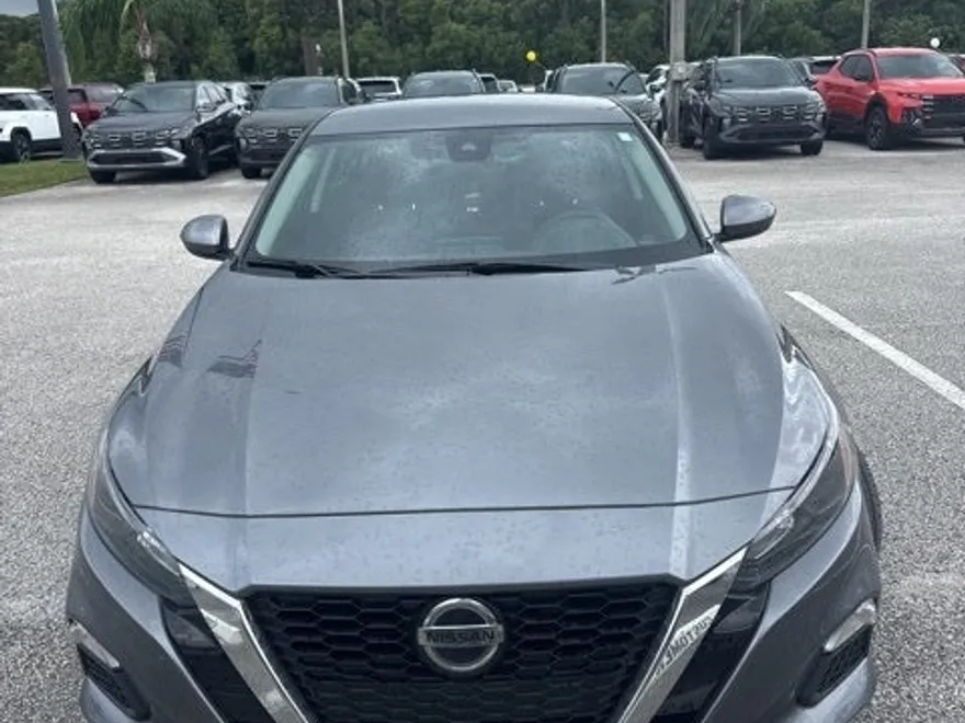 2022 Nissan Altima 2.5 S photo 1