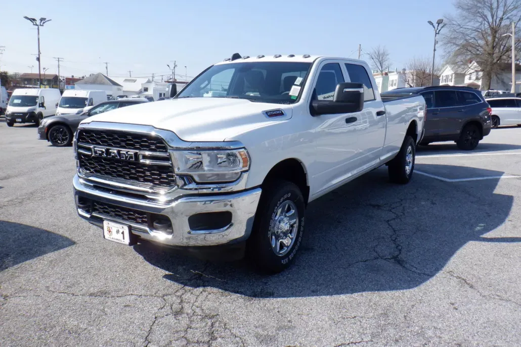 2024 Ram 2500 Tradesman photo 1