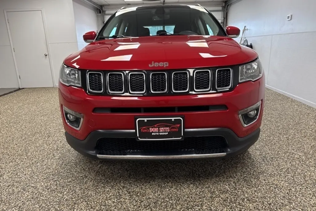 2018 Jeep Compass Limited photo 1