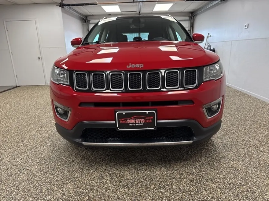 2018 Jeep Compass Limited photo 1