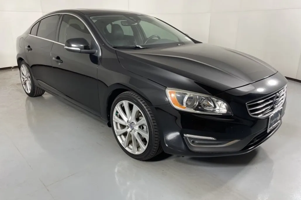 2017 Volvo S60 Inscription T5 photo 1