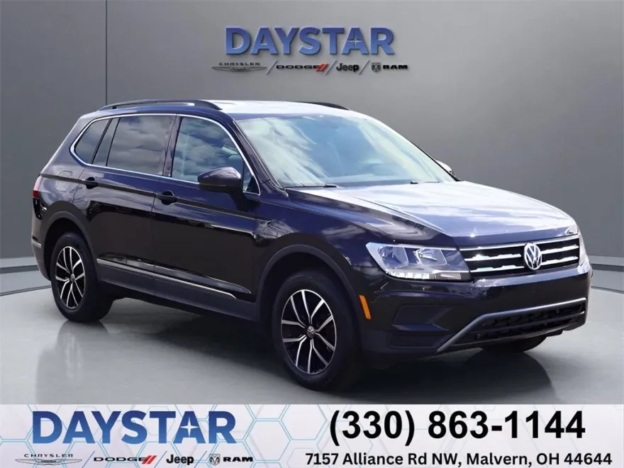 2021 Volkswagen Tiguan R-Line Black SEL photo 1
