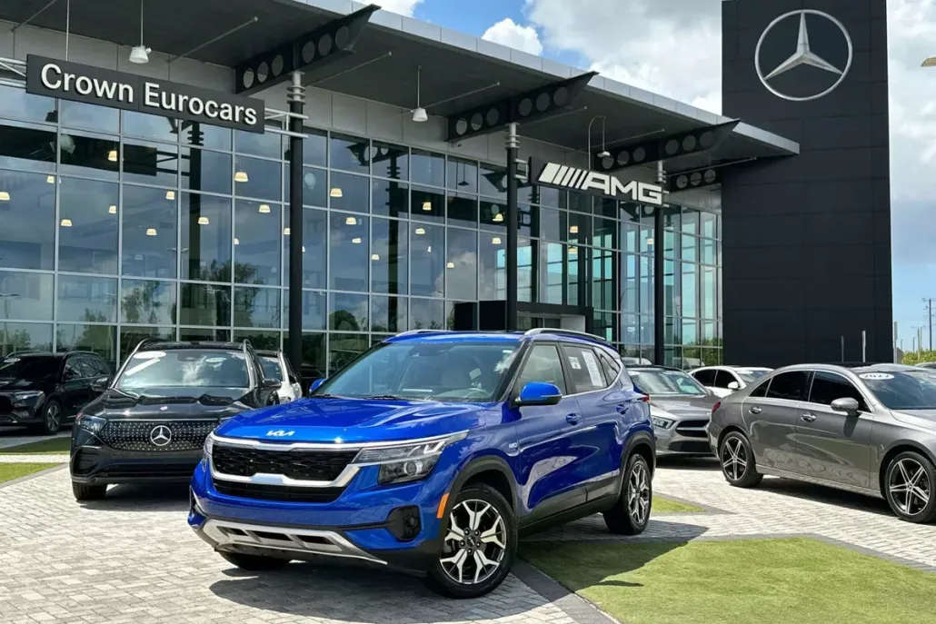 2023 Kia Seltos EX photo 1