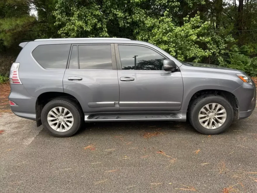 2018 Lexus GX 460 photo 1