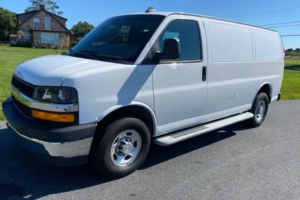 2021 Chevrolet Express 2500 Cargo photo 1
