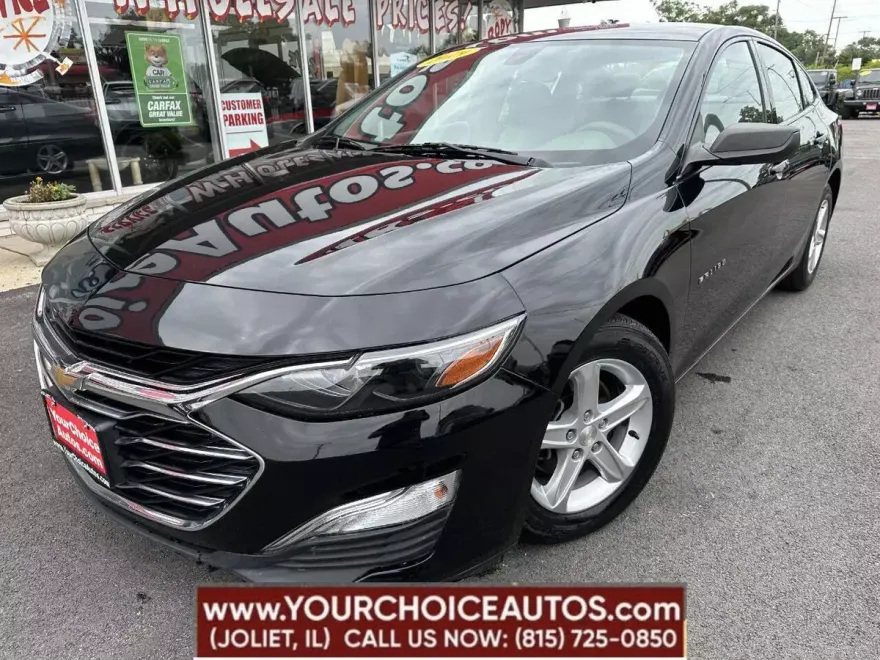 2019 Chevrolet Malibu LS photo 1