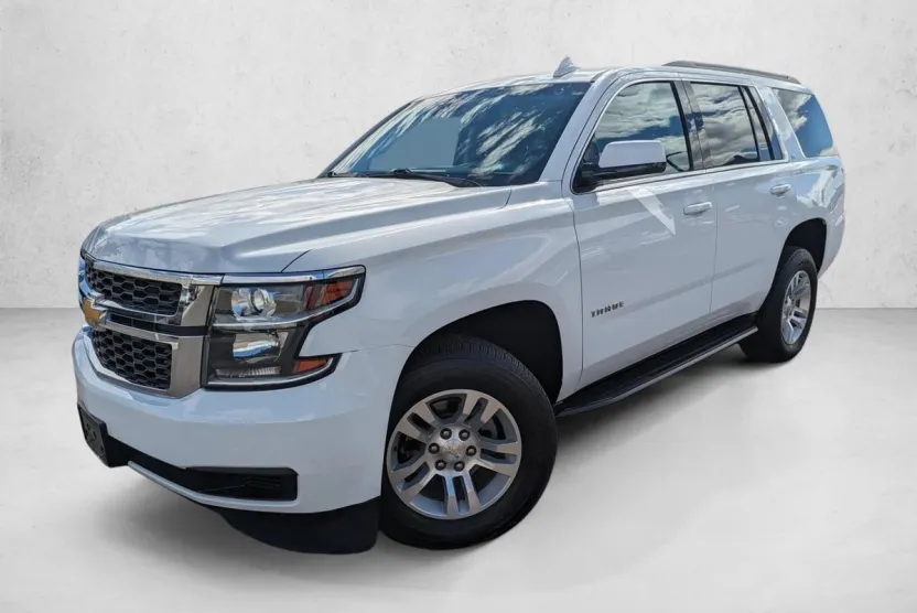 2019 Chevrolet Tahoe LT photo 1