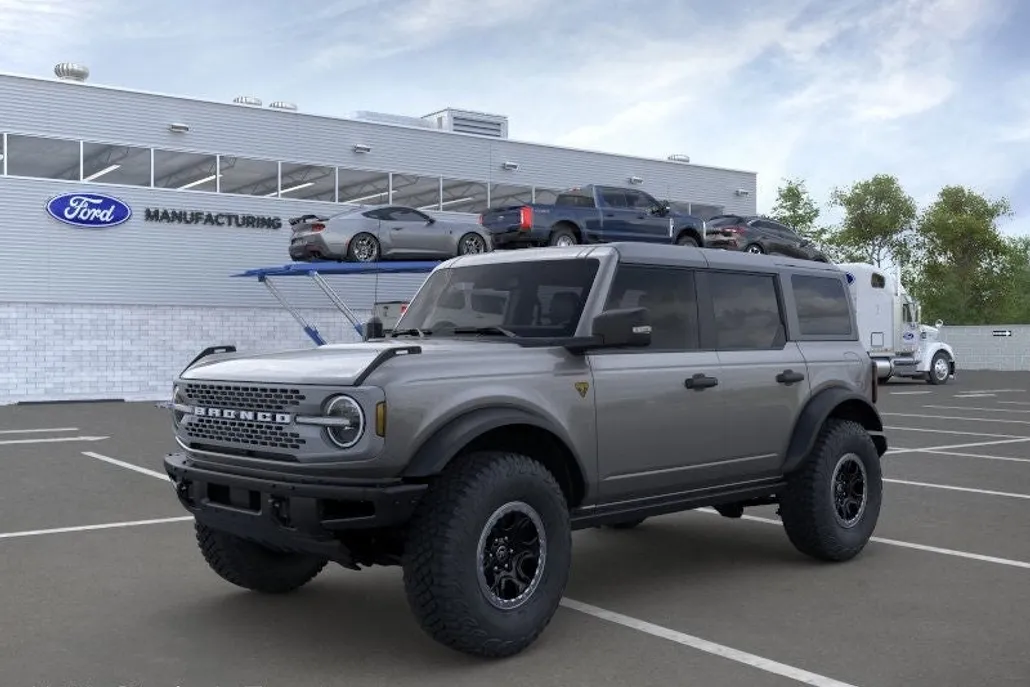 2025 Ford Bronco Badlands photo 1
