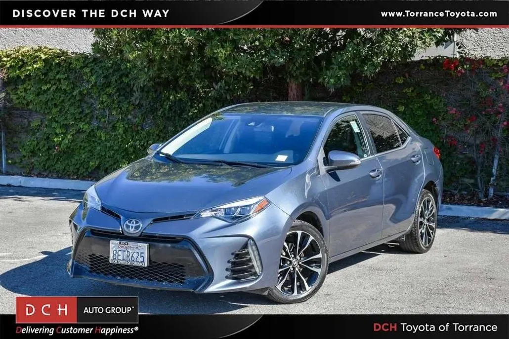 2018 Toyota Corolla SE photo 1