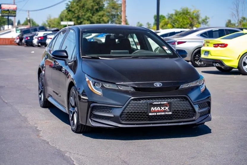 2020 Toyota Corolla SE photo 1