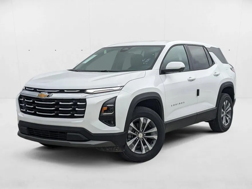 2025 Chevrolet Equinox LT photo 1