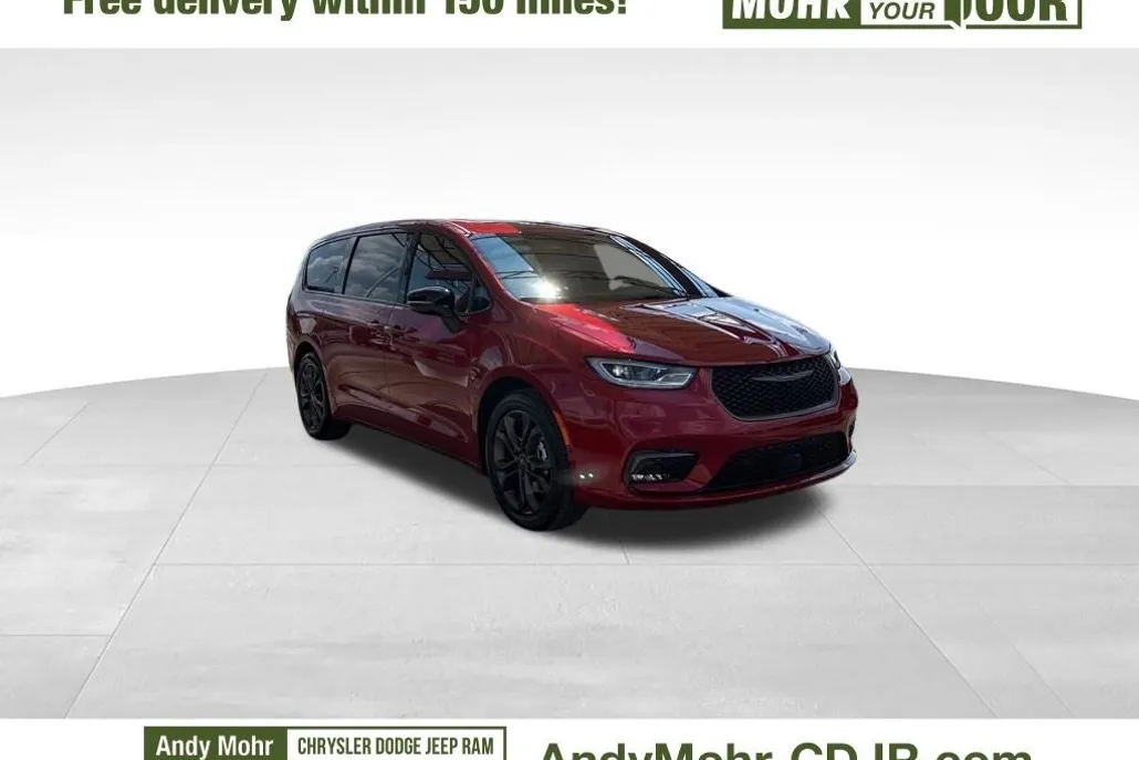 2026 Chrysler Pacifica photo 1