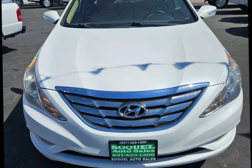 2011 Hyundai Sonata Limited photo 1