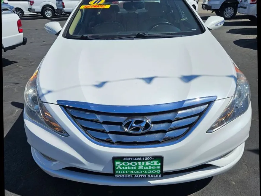 2011 Hyundai Sonata Limited photo 1