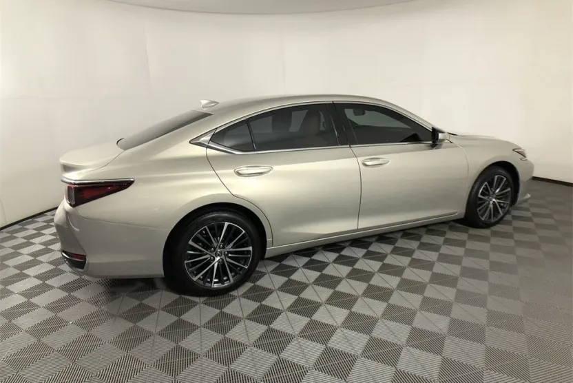 2024 Lexus ES 250 Premium photo 1