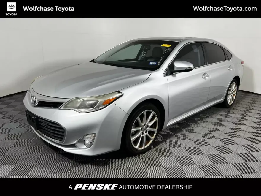 2013 Toyota Avalon XLE Touring photo 1