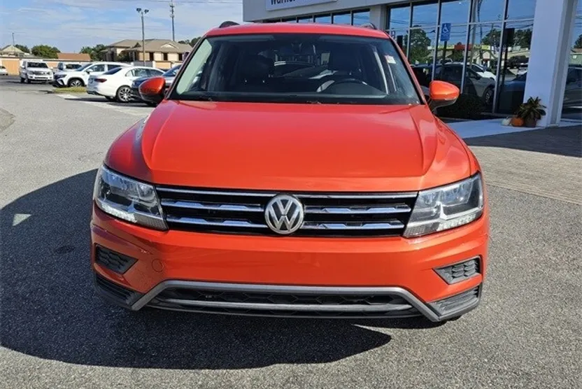 2019 Volkswagen Tiguan SE photo 1
