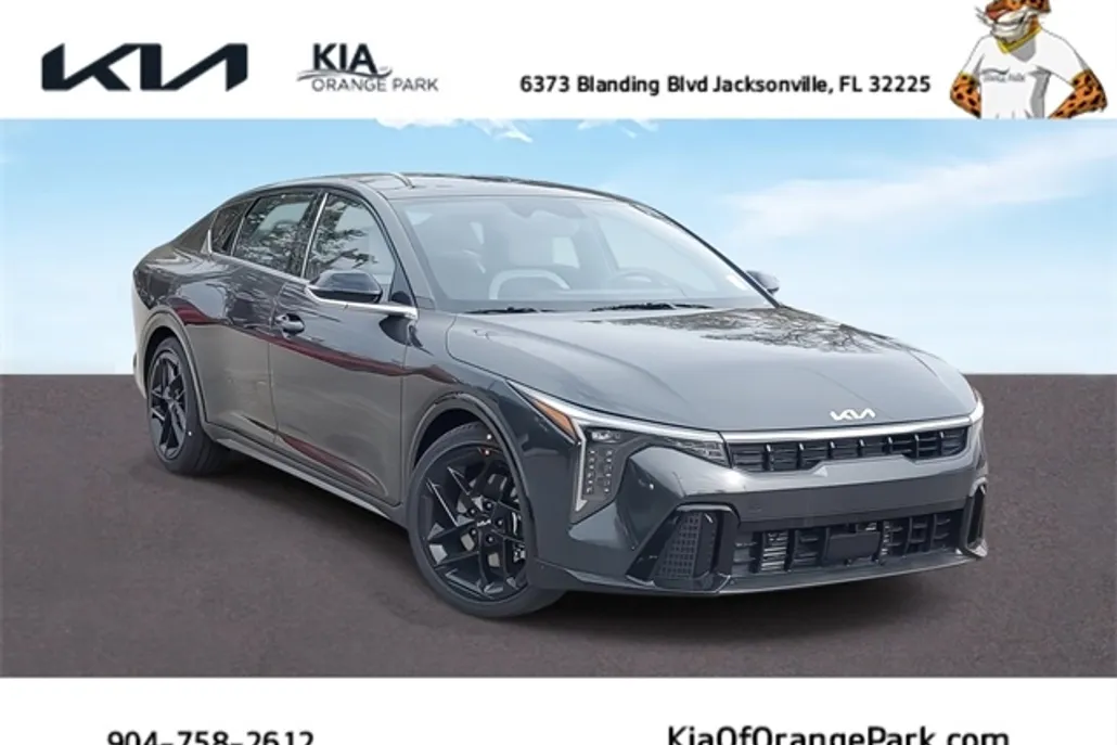 2025 Kia K4 GT-Line Turbo photo 1