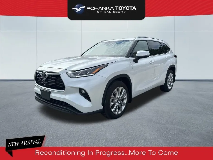 2025 Toyota Highlander Limited photo 1