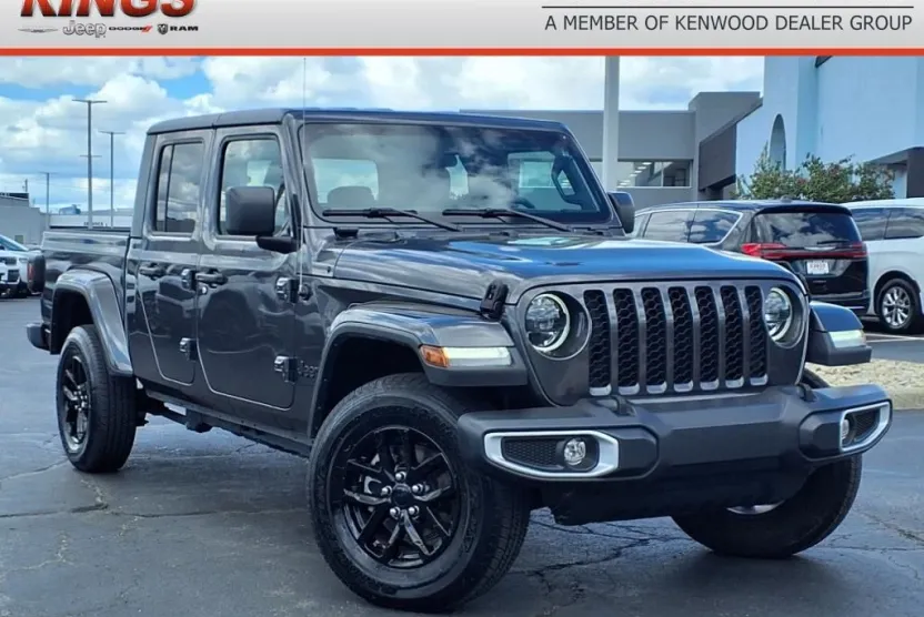 2023 Jeep Gladiator Sport S photo 1