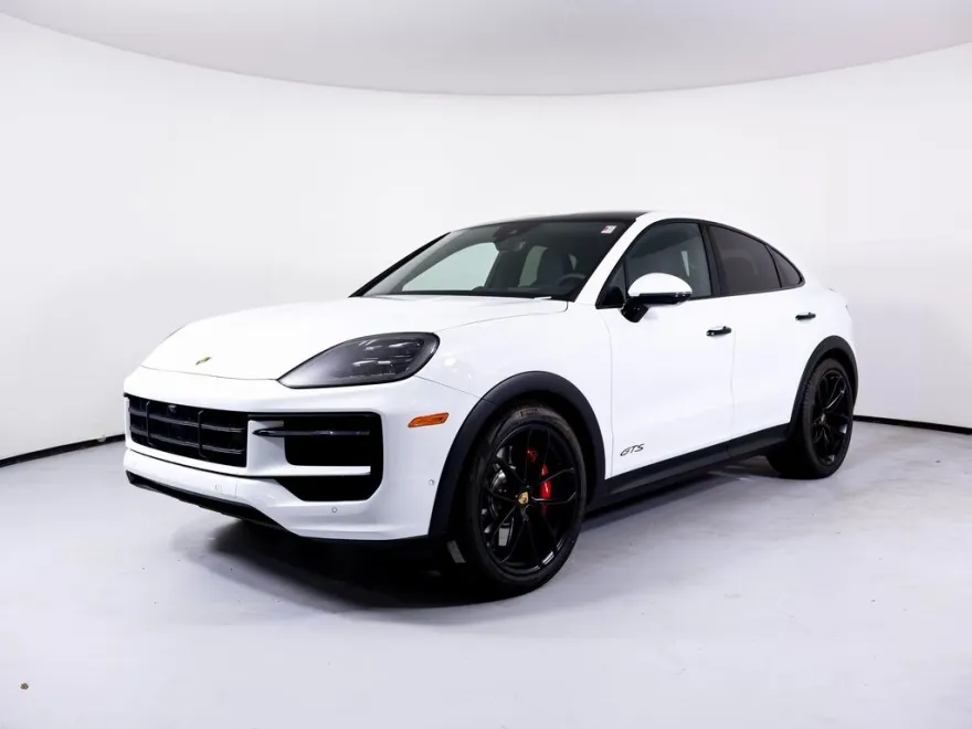 2025 Porsche Cayenne Coupe GTS photo 1