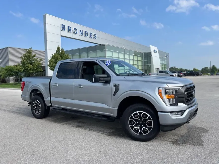 2023 Ford F-150 XLT photo 1