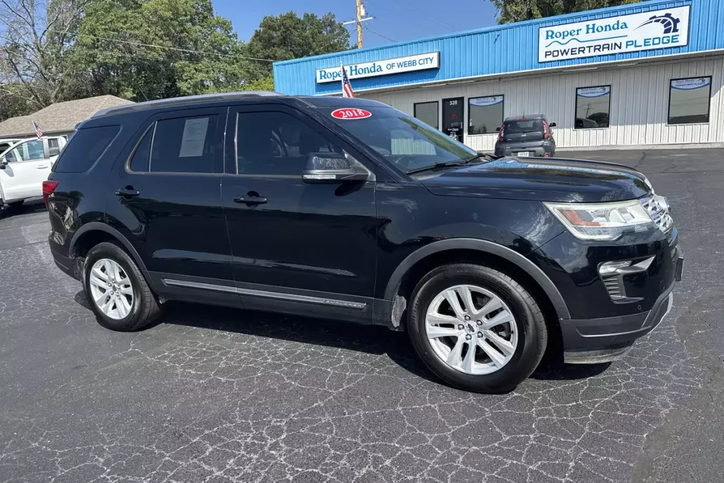 2018 Ford Explorer XLT photo 1