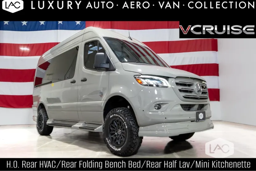 2024 Mercedes Benz Sprinter 2500 photo 1