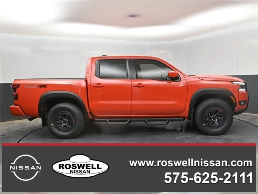 2025 Nissan Frontier PRO-4X photo 1