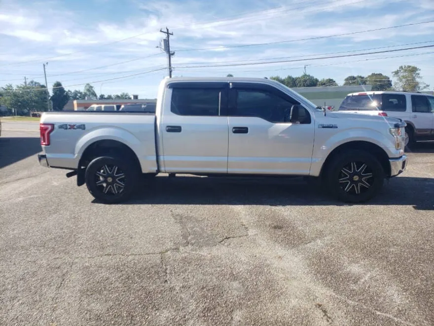 2016 Ford F-150 XLT photo 1