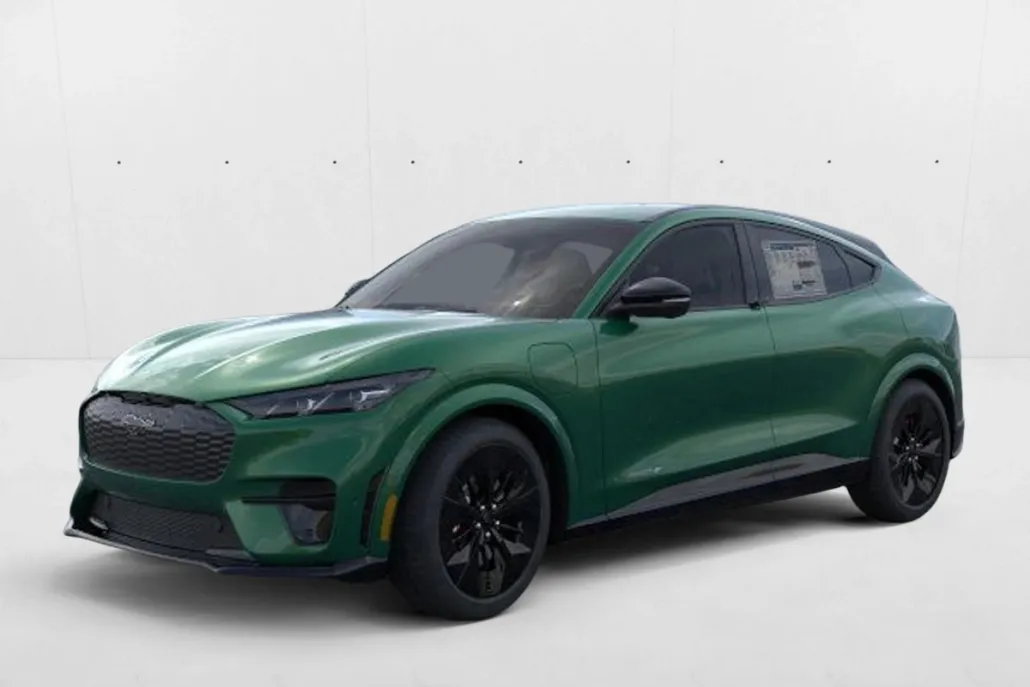 2025 Ford Mustang Mach-E GT photo 1