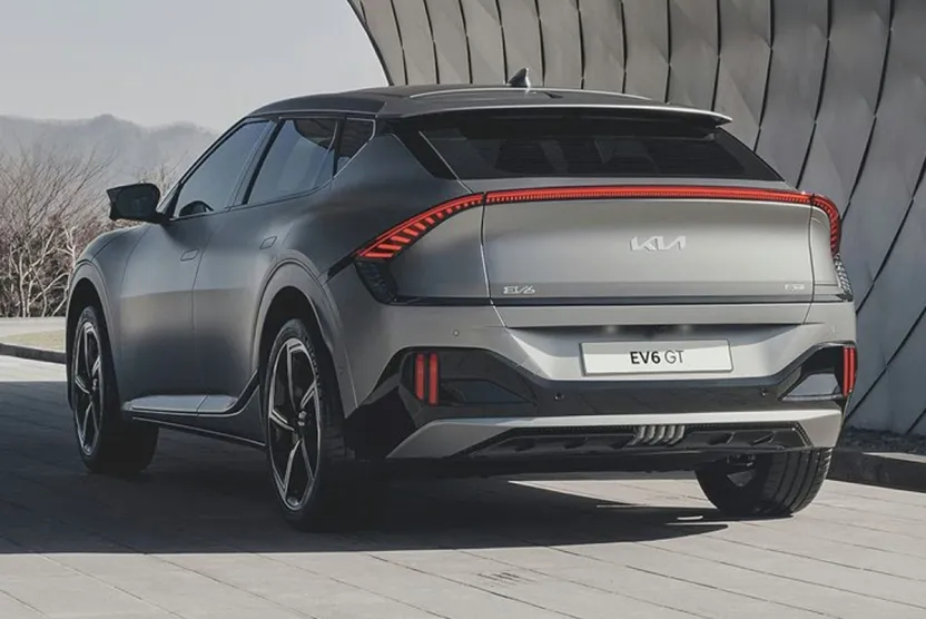 2023 Kia EV6 GT photo 1