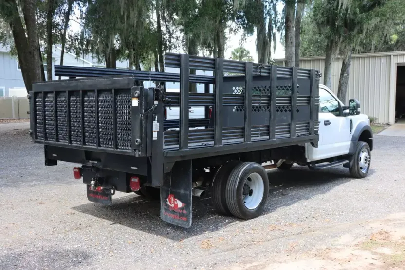 2022 Ford F-550 photo 1