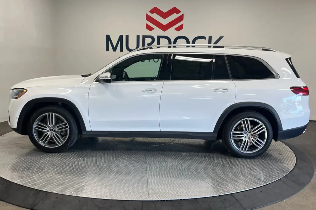 2024 Mercedes Benz GLS 450 photo 1