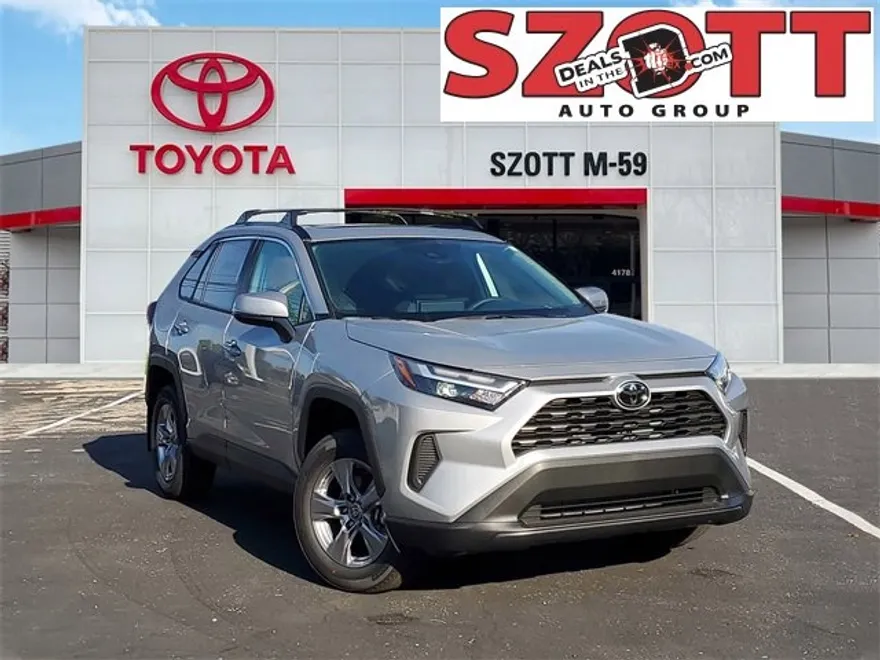 2025 Toyota RAV4 XLE photo 1