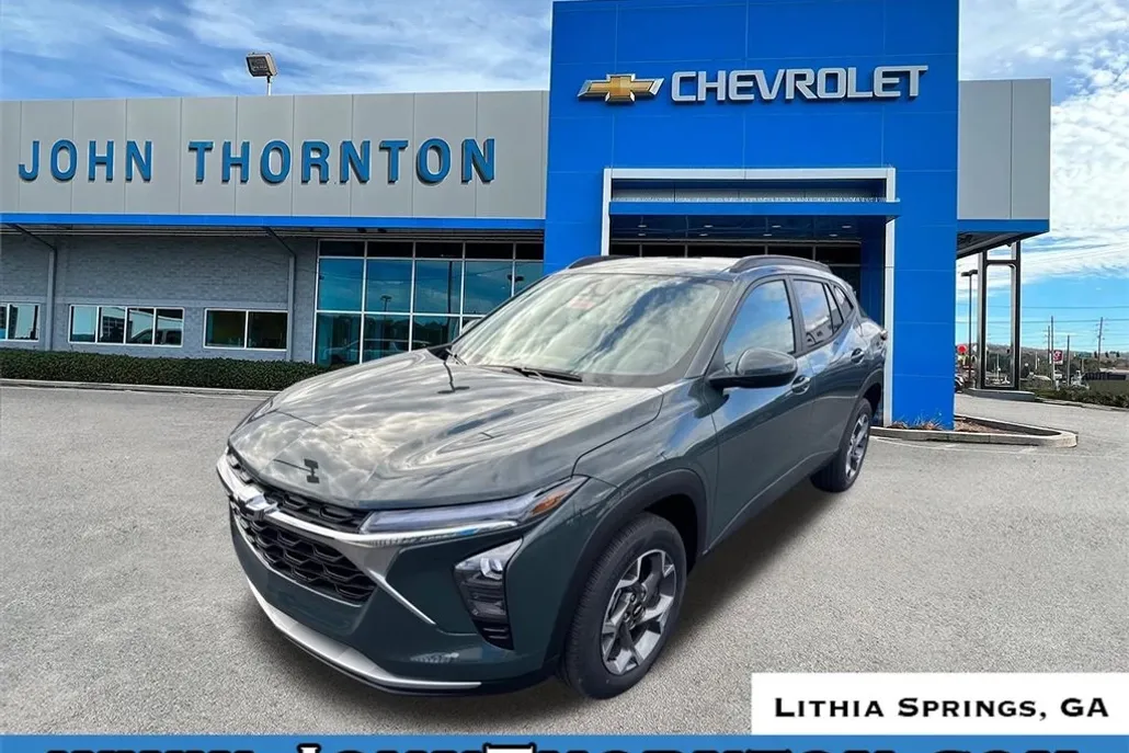 2026 Chevrolet Trax LT photo 1