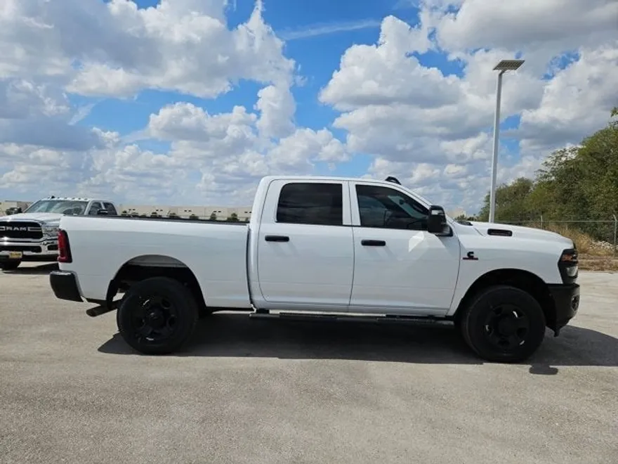 2025 Ram 3500 Tradesman photo 1