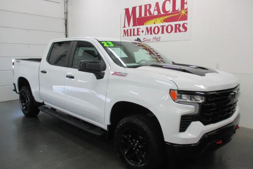 2023 Chevrolet Silverado 1500 LT Trail Boss photo 1