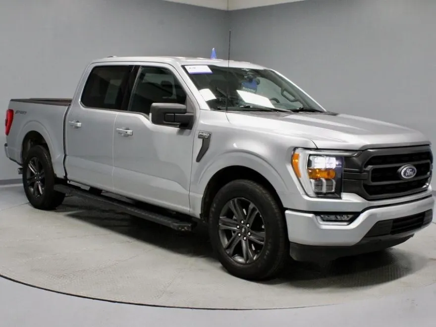 2023 Ford F-150 XLT photo 1