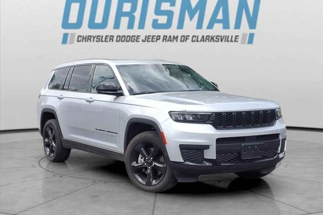 2023 Jeep Grand Cherokee Altitude photo 1
